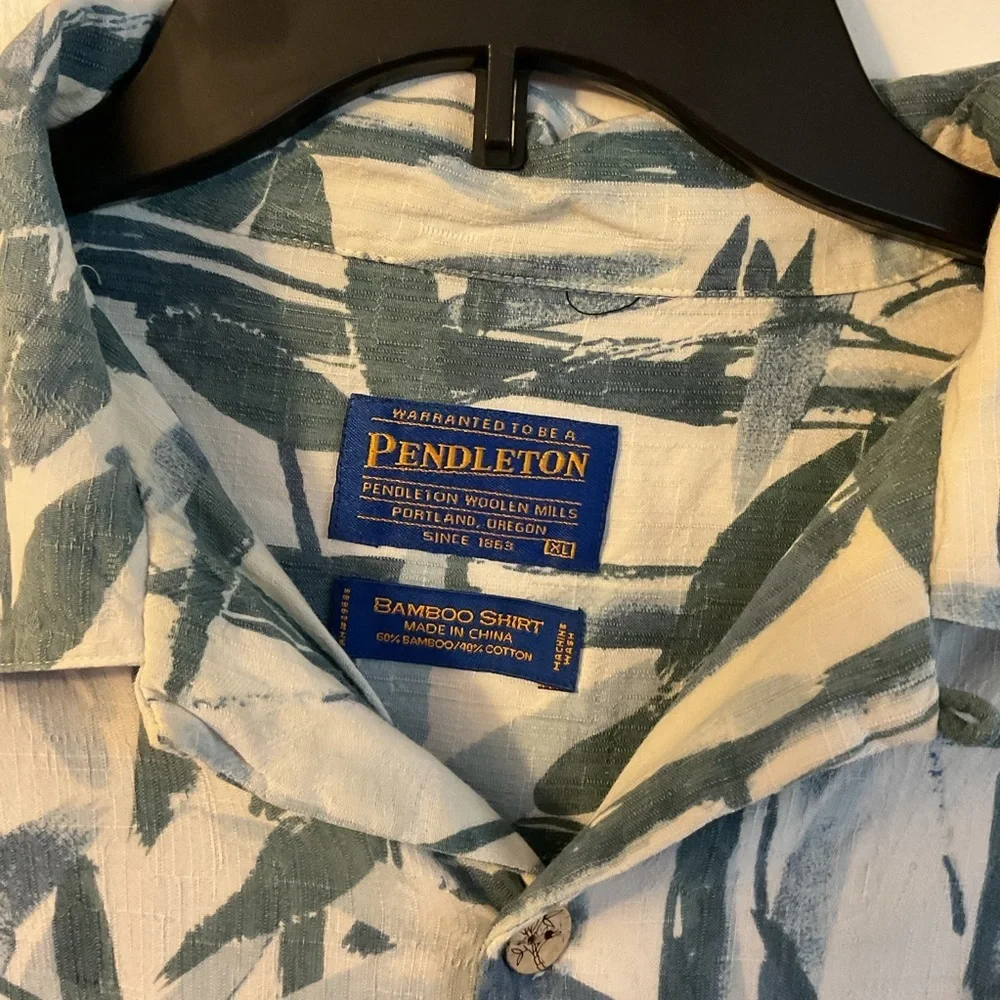 Pendleton XL Mens Bamboo Hawaiian Shirt Blue White Leaf Print Short Sleeve Aloha